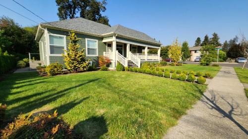Stayton House | The 1908 Bungalow