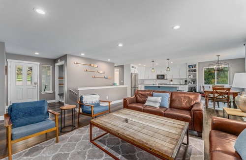Orondo House | The 19th Hole in Orondo