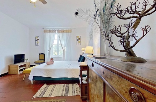 Luc-sur-Orbieu Bed & Breakfast | THE 2 FUNNY BIRDS