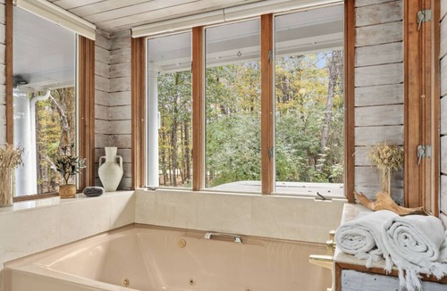 Woodstock House | The 212 Escape