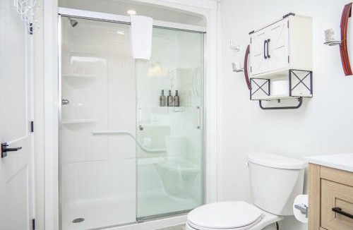 Trenton Villa | The 214 BnB