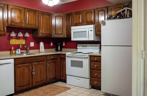 Ames House | The 410 Farmyard