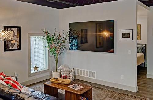 Fort Wayne Apartment | The 418. An 1866 Build with Modern Comforts