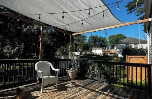 Gladstone House | The 420 House