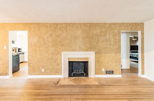 Nob Hill House | The 444 In Nob Hill - 3B/2B | 3 Bed, 2 Bath