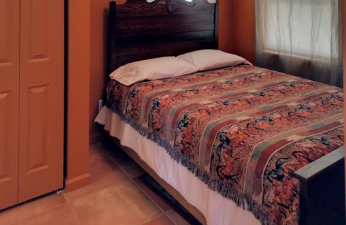 Saint David House | The 4V Cabin offers privacy, easy access, pet friendly.