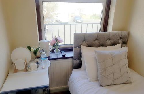 Ponders End House | The 55