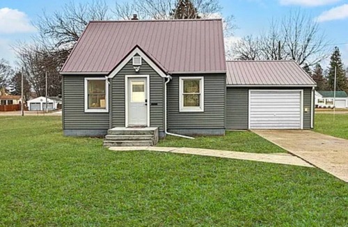 Montevideo House | The 7th Street Charmer - Fully Remodeled