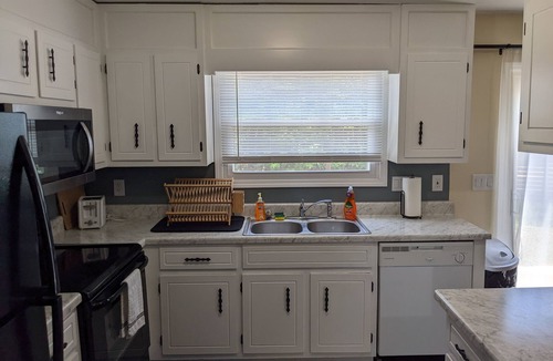 Huntsville House | The 80's Called.and there's nothin' wrong with that!