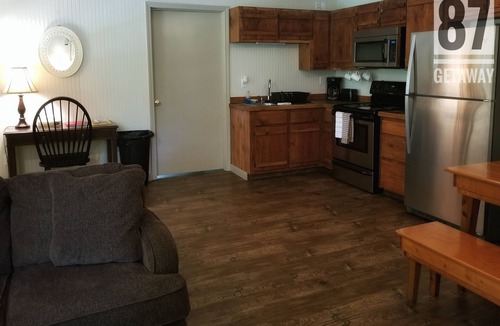 Newnata Cabin | The 87Getaway Cabin #2