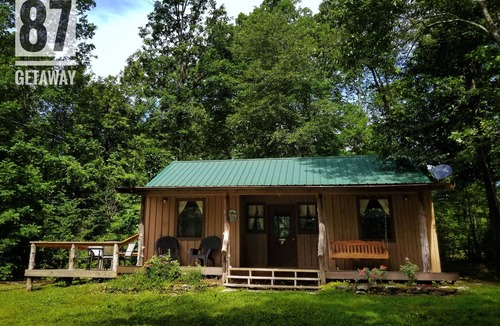 Newnata Cabin | The 87Getaway Cabin #2
