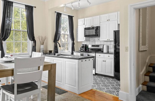 West End House | The 87th Townhome - Local Landmark