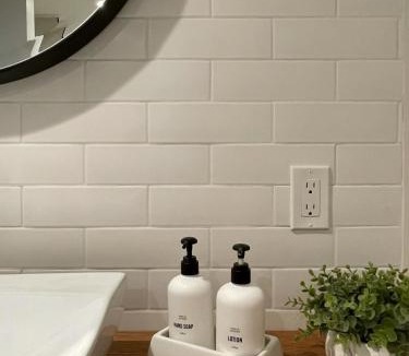 Hobart House | The A-Frame at Harvest Moon Acres