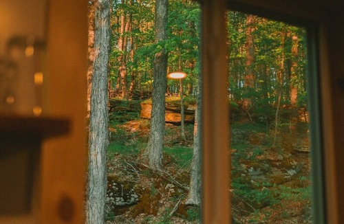 Stamford Cabin | The A-Frame on Pudding Hill - Wood Burning Cedar Hot tub!