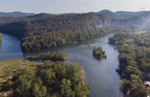 Buffalo City Cabin | The A-Frame - Rileys Outfitter