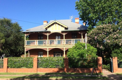 Narromine House | The Abbey Bed and Breakfast