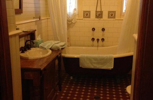 Narromine House | The Abbey Bed and Breakfast