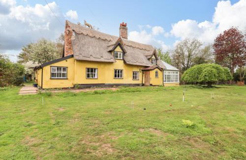 Bury St Edmunds House | The Abbey Cottage