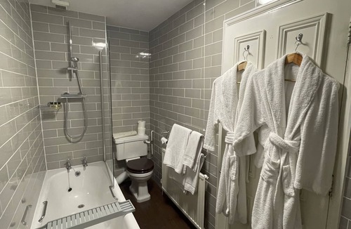 Battle Hotel | The Abbey Hotel