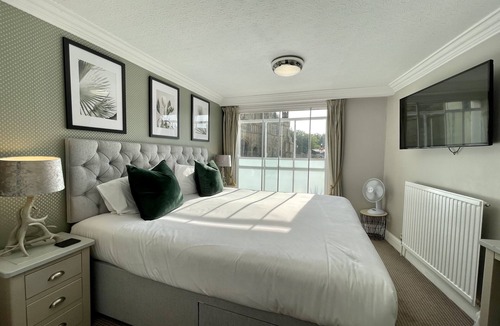 Battle Hotel | The Abbey Hotel