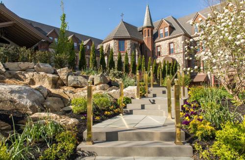 Peekskill Hotel | The Abbey Inn & Spa