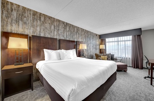 Briargate Hotel | The Academy Hotel Colorado Springs