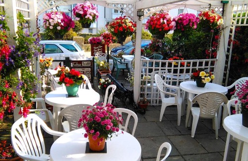 Hele Bed & Breakfast | The Acorn Lodge