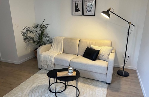 L'Isle-Adam Apartment | The Adamante Escape!