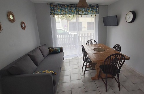 Hauteville-sur-Mer Apartment | The Adantho, 2 steps from the sea