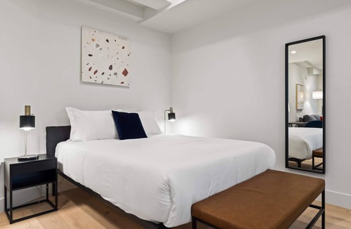 Pacific Heights Apartment | The Addison by Kasa | Inviting Queen Studio | San Francisco