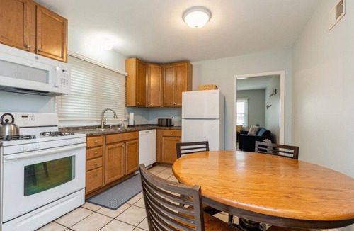 Wauconda House | The Adorable "Blue Breeze"!