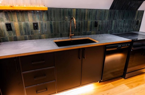 Index Cabin | The Adventure Frame- Hot Tub + Sauna + Cold Plunge