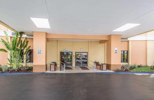 Florida Central Atlantic Coast Hotel | The Adventure Hotel by the Parks
