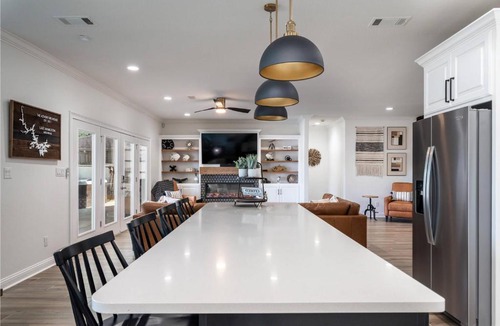 Mid America House | The Adventure House