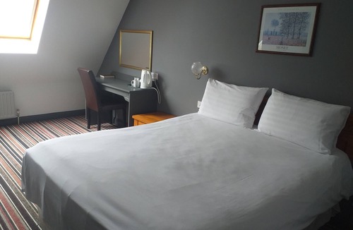 Meppershall Hotel | The Airman Hotel