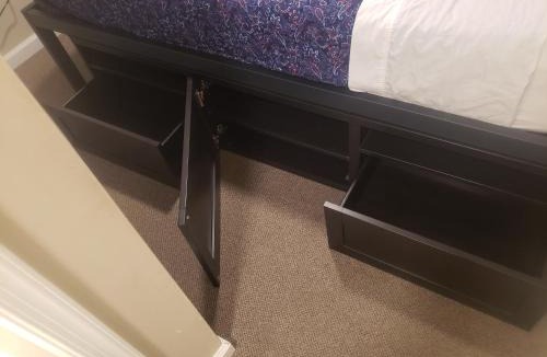 Collingdale Apartment | The Airport Lodge