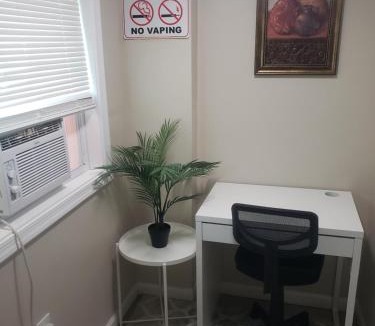 Collingdale Apartment | The Airport Lodge