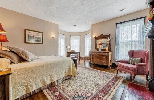 Alderson Bed & Breakfast | The Alderson Inn