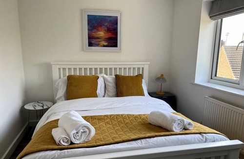 Ibstock Apartment | The Aldridge Apartment