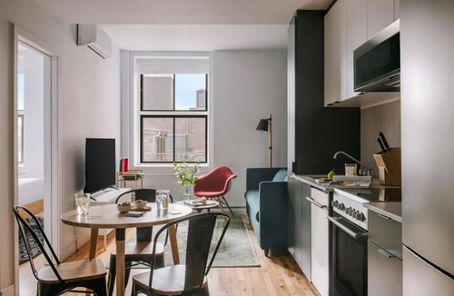 Old Montreal Apartment | The Alexander –1 Bedroom Suite w/Sofa Bed|Old Montreal