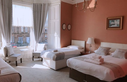 Newington Bed & Breakfast | The Alexander Guest House