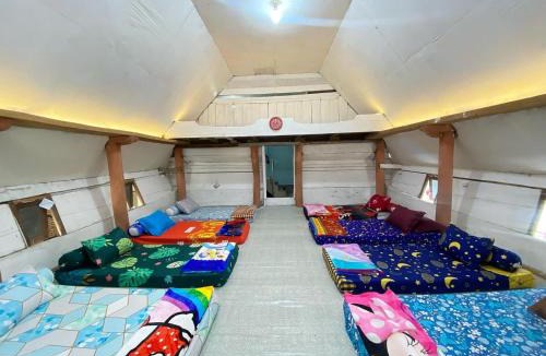 Ambarita House | the Aljulens Homestay