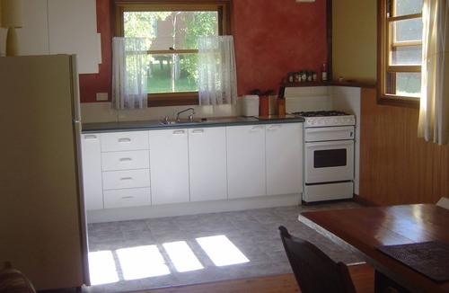 Upper Allyn Cabin | the Allyn River Cabins - "Riverview"