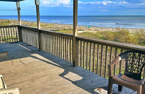 Surfside Beach Cottage | The Aloha Beach your exquisite property that promises an extraordinary stay!