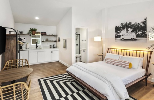 Chandler Hotel | The Aloha