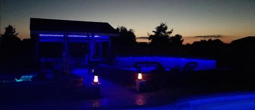 Krugerville House | The Alpha- King bed with Shared bath