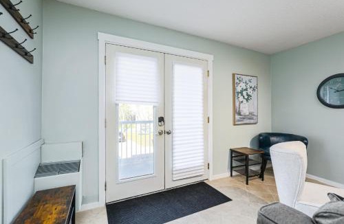 Collingwood Apartment | The Alpine - Central Collingwood Condo