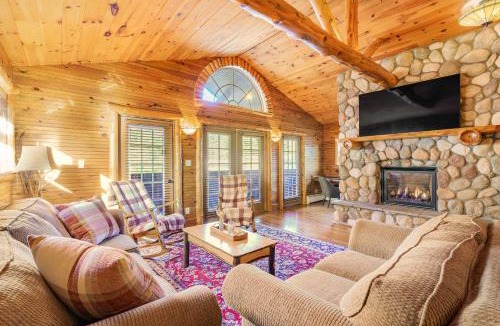 North Creek Hotel | The Alpine Lodge