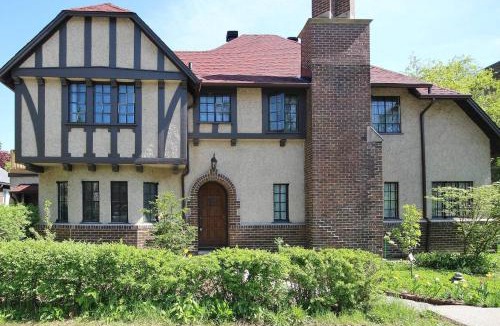 Sandy Hill Bed & Breakfast | The Ambassador