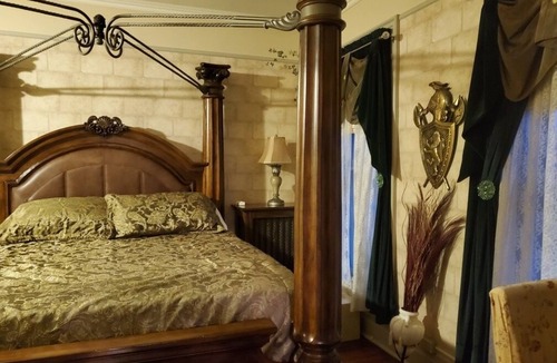 Waynesboro Bed & Breakfast | The Amberson House Bed & Breakfast